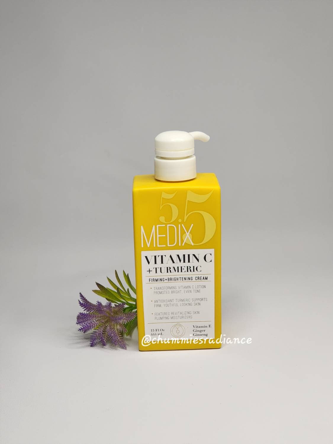 Medix 5.5 Vitamin C +Turmeric Body Treatment Cream