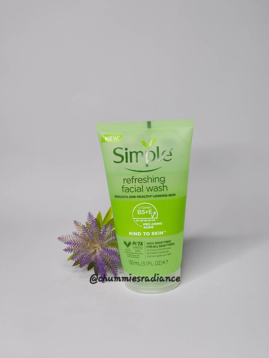Simple Refreshing Facial Wash