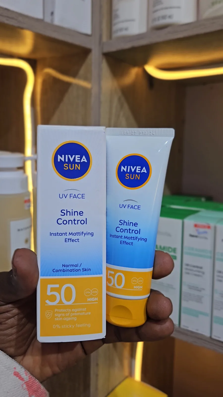 Nivea Shine Control