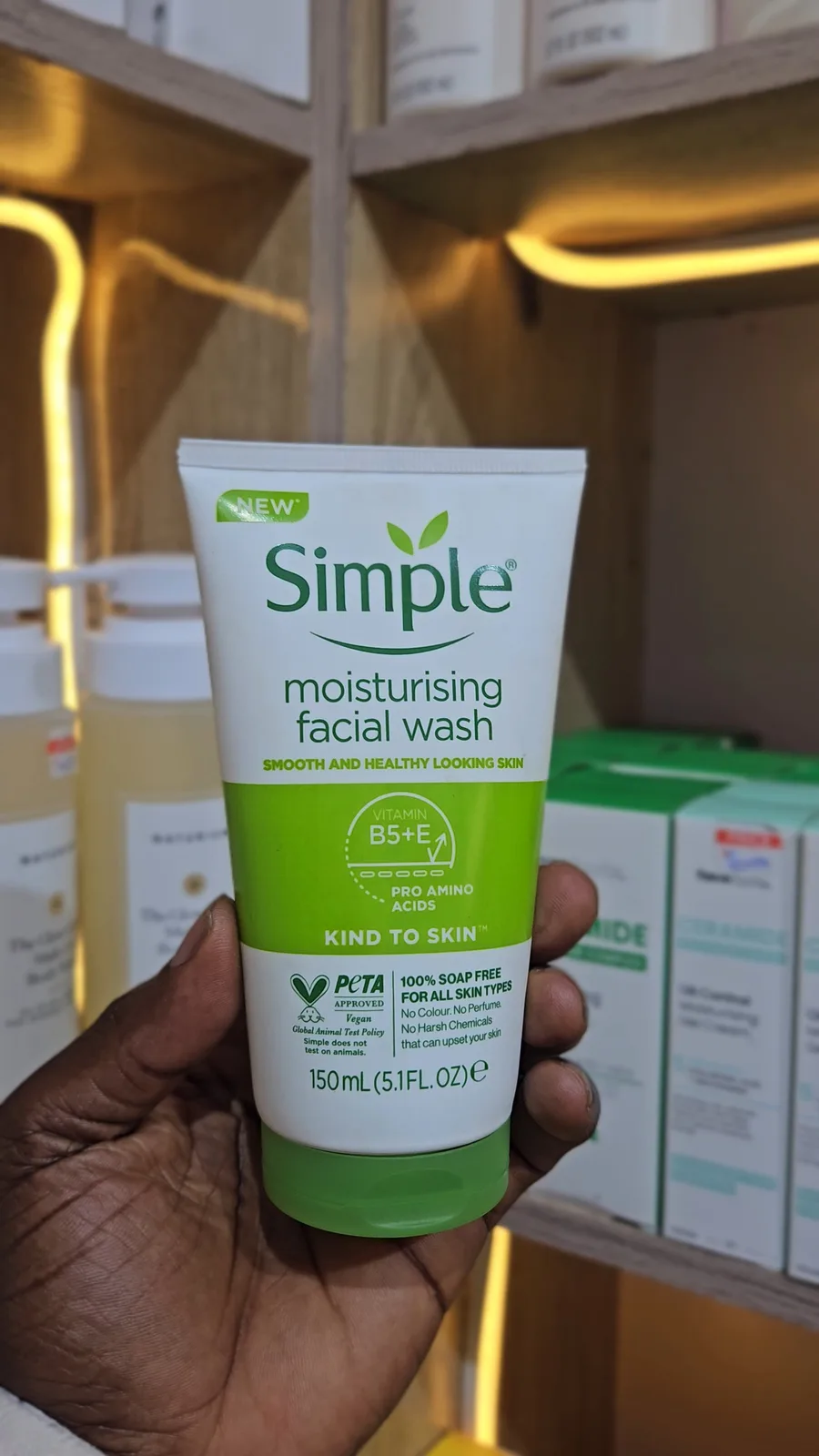 Simple Moisturing Facial Wash