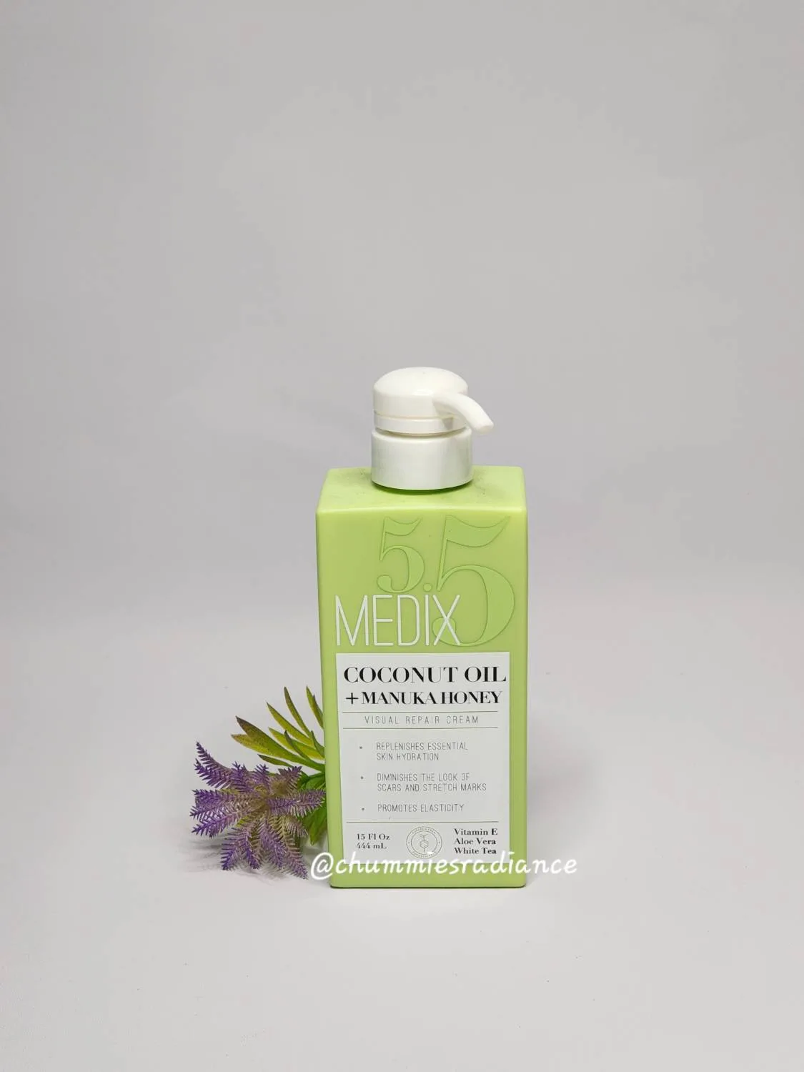 Medix 5.5 Coconut Oil + Manuka Honey Visual Repair Cream 444ml